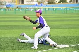 周定洋入围亚冠最佳球员，但因限薪令遭拒，欲重返欧洲或改身份寻求更高薪资。